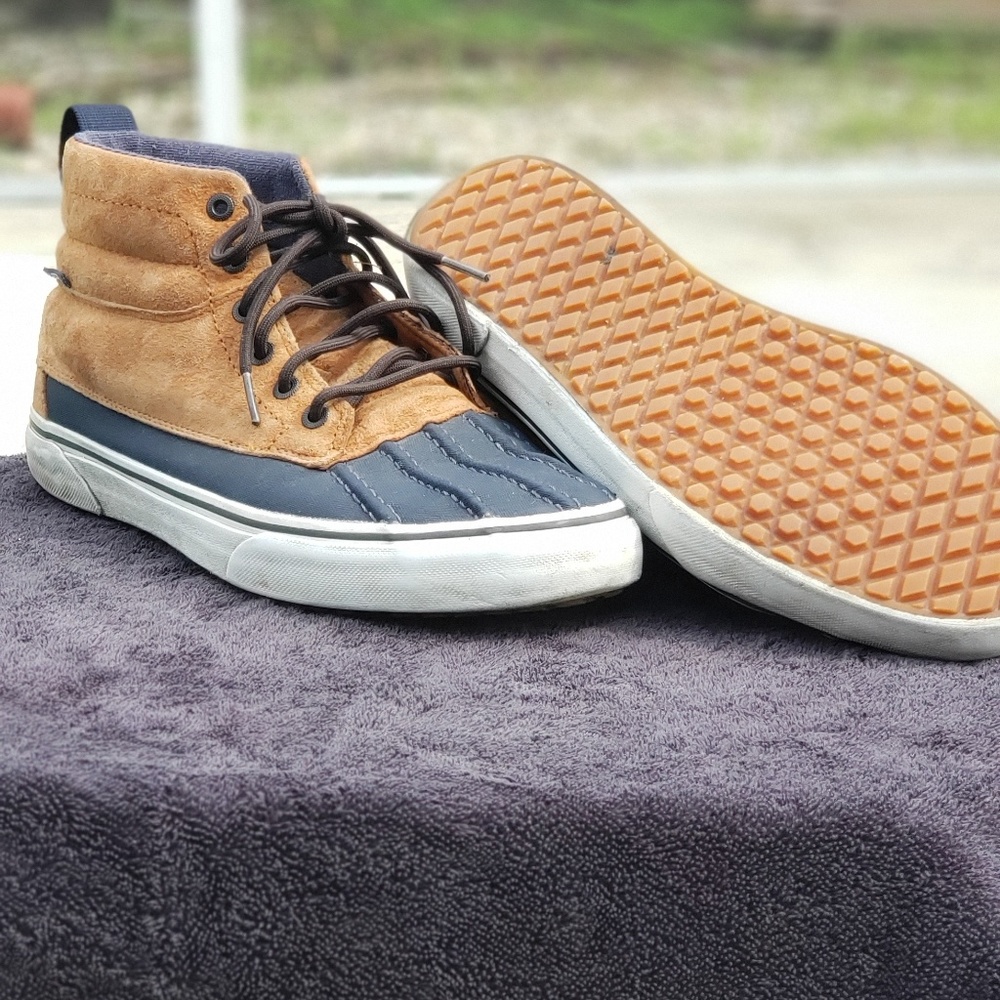 Van's MTE duck boots